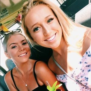 Meet your Posher, Hailey